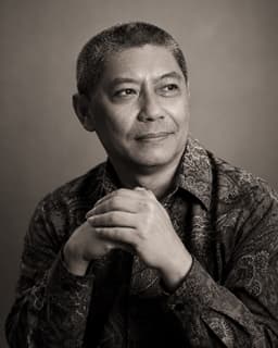 Hendrajit