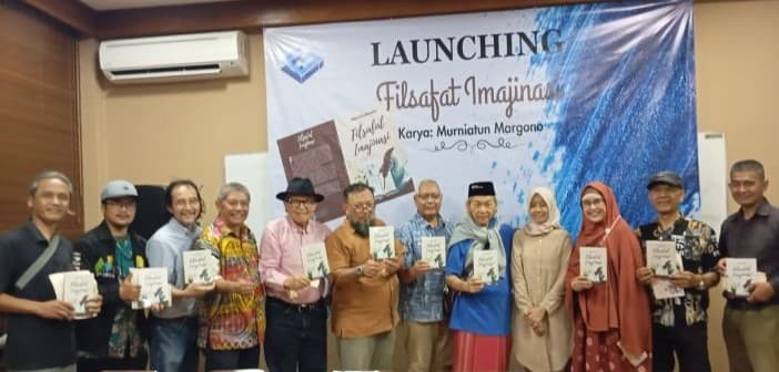 Mengulas Buku Antologi Puisi Filsafat Imajinasi
