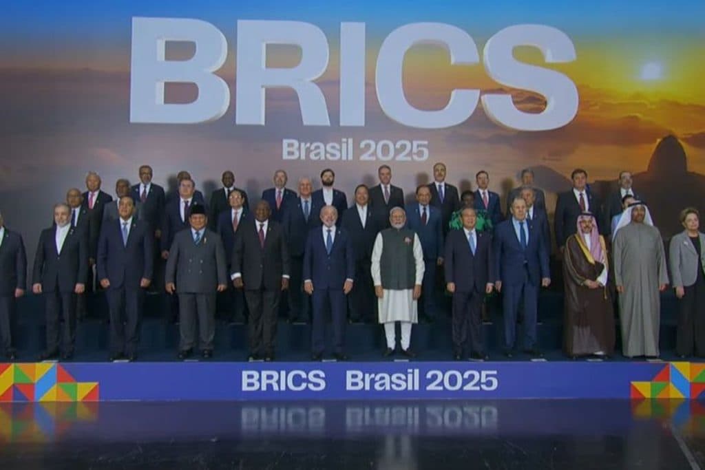 Saatnya Indonesia dan BRICS Memprakarsai Sistem Keuangan Global Alternatif yang Lebih Setara dan Multipolar