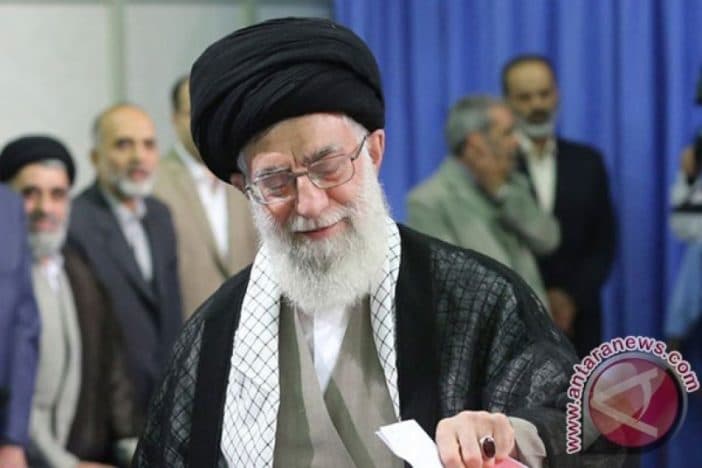 Bagaimana Konstelasi dan Konfigurasi Kekuasaan Politik Iran Pasca Gugurnya Ali Khamenei?